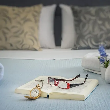 فيلة De Soleil Skála Kallirákhis